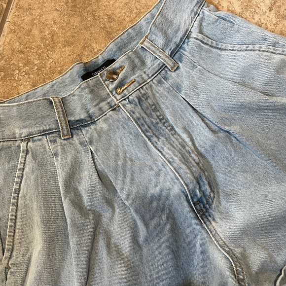 SOLD - Picture 3 of 3